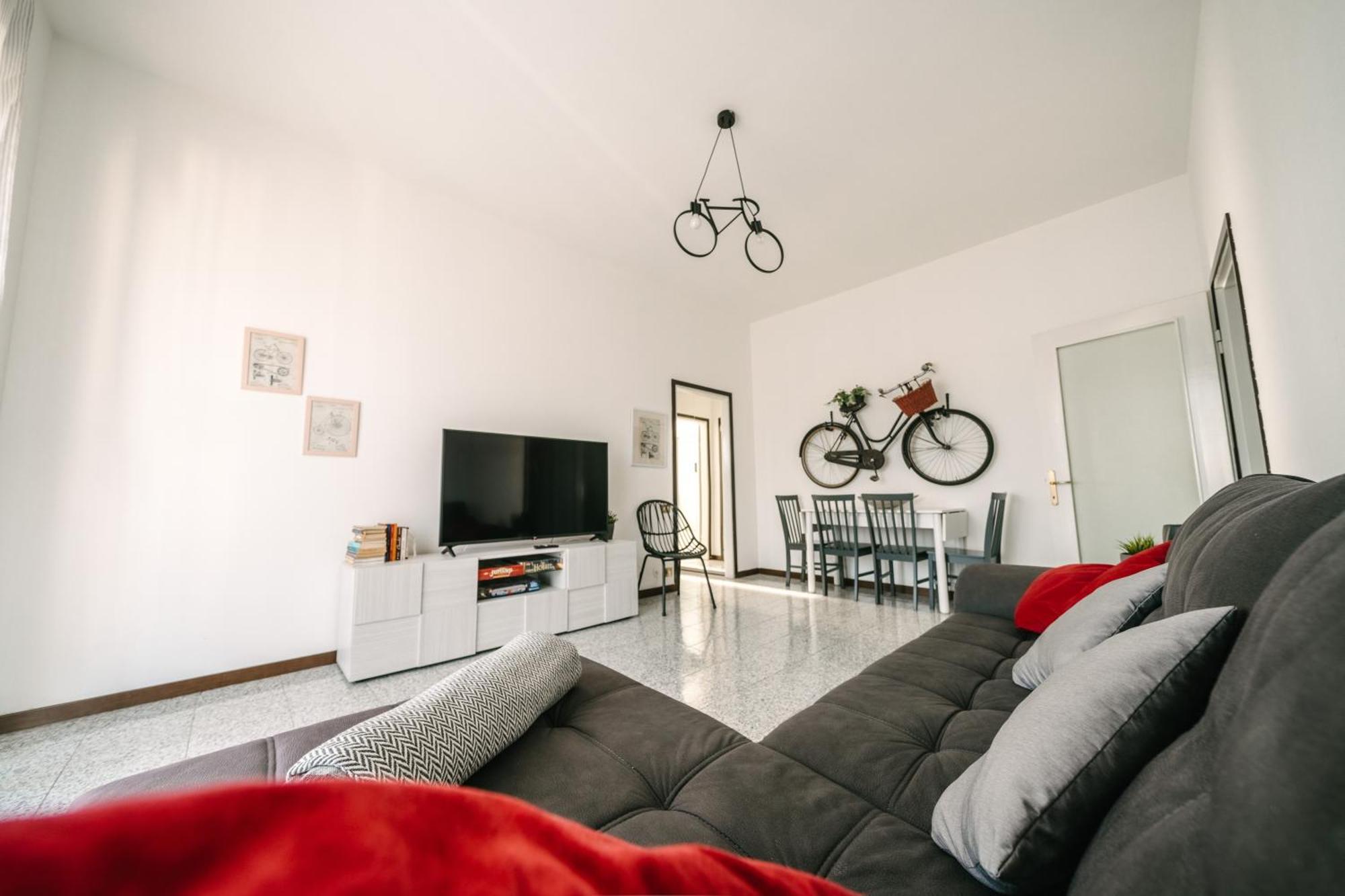 Como Bike & Family Apartment Экстерьер фото