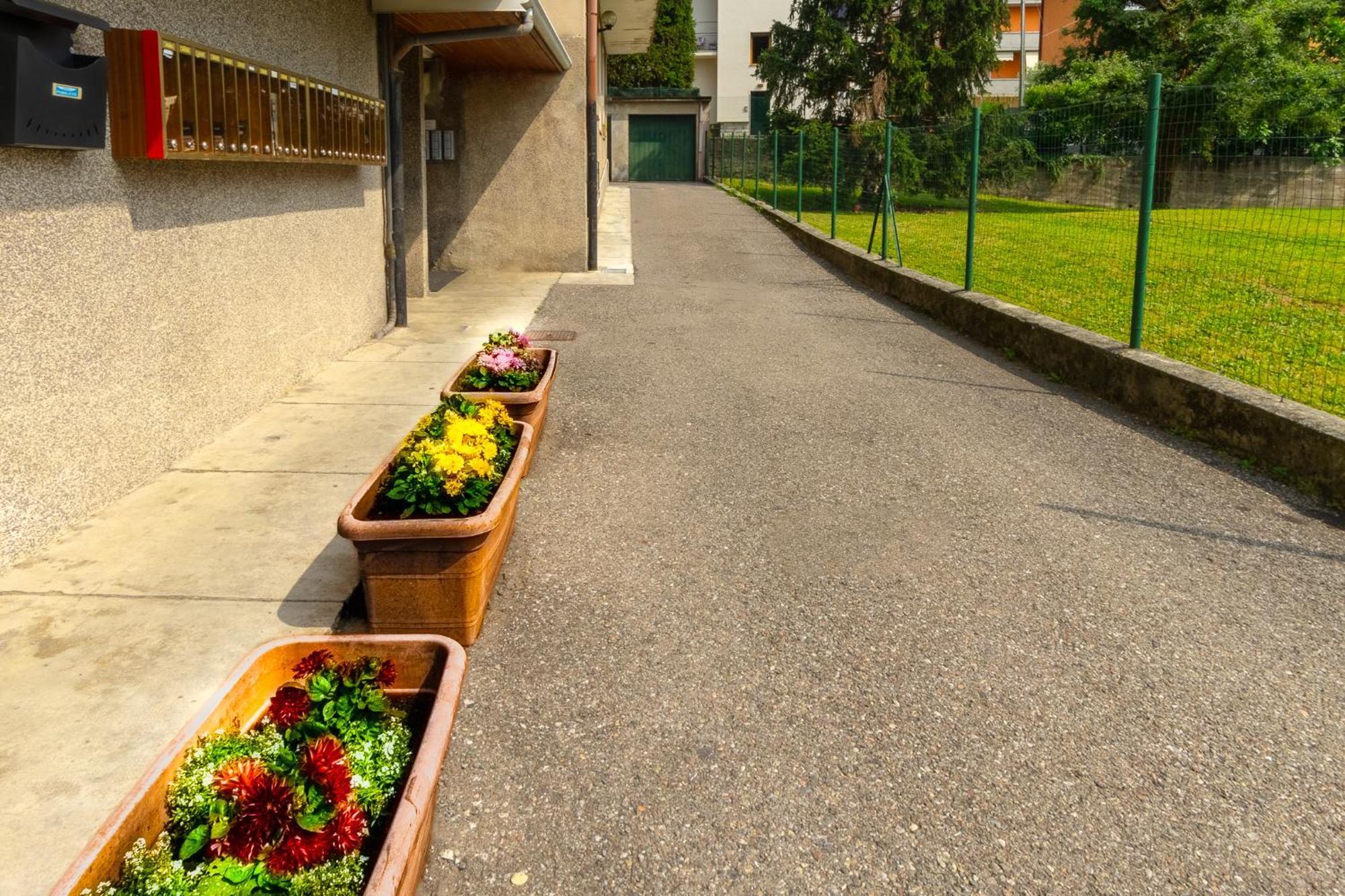 Como Bike & Family Apartment Экстерьер фото
